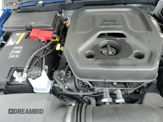 ✅ 2024 Jeep Wrangler Sahara • VIN: 1C4RJXP65RW171098 • Lot: 66793495. Wystawiony na Copart z przebiegiem 11 754 mil. Bezpłatny archiwum sprzedaży aukcyjnych z USA i szczegółowy raport historii pojazdu na DreamBid. Zdjęcie 13.