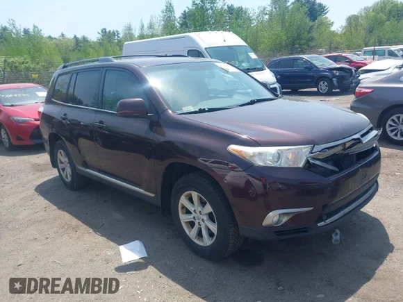 ✅ 2013 Toyota Highlander SE • VIN: 5TDBK3EH8DS233064 • Lot: 45129000. Listed on IAAI with 246,021 mi. Free auction sales archive from the USA and detailed vehicle history report at DreamBid. Image 1.