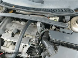 ✅ 2004 Volvo V70 XC Cross Country • VIN: YV1SZ59H041138538 • Lot: 42386871. Wystawiony na IAAI z przebiegiem 127 762 mil. Bezpłatny archiwum sprzedaży aukcyjnych z USA i szczegółowy raport historii pojazdu na DreamBid. Zdjęcie 12.