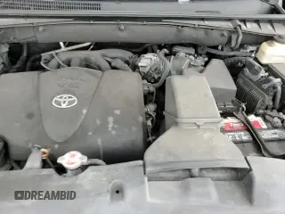 ✅ 2018 Toyota Highlander XLE • VIN: 5TDKZRFH5JS534996 • Lot: 85207825. Listed on Copart with 109,502 mi. Free auction sales archive from the USA and detailed vehicle history report at DreamBid. Image 14.