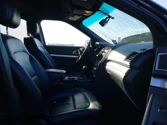 ✅ 2017 Ford Explorer XLT • VIN: 1FM5K7D88HGB21107 • Lot: 43964198. Wystawiony na IAAI z przebiegiem 115 456 mil. Bezpłatny archiwum sprzedaży aukcyjnych z USA i szczegółowy raport historii pojazdu na DreamBid. Zdjęcie 5.