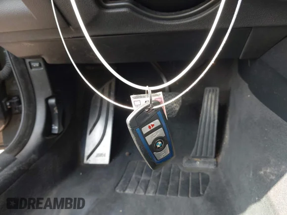 ✅ 2015 BMW 4 Series 435i • VIN: WBA3R1C51FK193933 • Лот: 42753476. Опубликован ранее на IAAI с пробегом 110 446 миль. Бесплатный доступ к архиву аукционных продаж из США и подробный отчёт об истории автомобиля на DreamBid. Изображение 11.