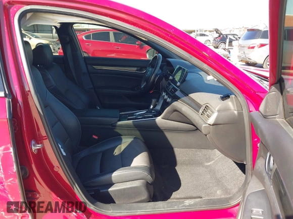 ✅ 2018 Honda Accord Sport • VIN: 1HGCV1F32JA116416 • Lot: 43661996. Wystawiony na IAAI z przebiegiem 112 770 mil. Bezpłatny archiwum sprzedaży aukcyjnych z USA i szczegółowy raport historii pojazdu na DreamBid. Zdjęcie 5.