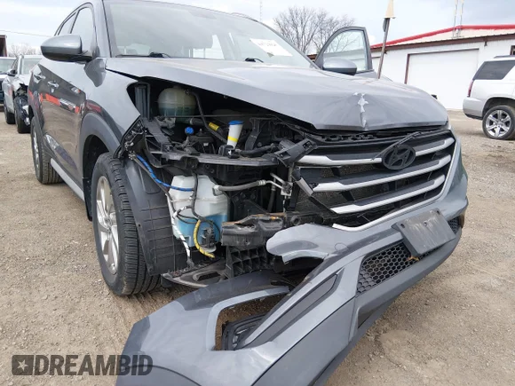 ✅ 2017 Hyundai Tucson SE • VIN: KM8J33A47HU567160 • Lot: 44724028. Wystawiony na IAAI z przebiegiem 144 296 mil. Bezpłatny archiwum sprzedaży aukcyjnych z USA i szczegółowy raport historii pojazdu na DreamBid. Zdjęcie 6.