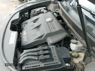 ✅ 2011 Cadillac SRX Premium Collection • VIN: 3GYFNCEY1BS673185 • Lot: 43700487. Wystawiony na IAAI z przebiegiem 208 111 mil. Bezpłatny archiwum sprzedaży aukcyjnych z USA i szczegółowy raport historii pojazdu na DreamBid. Zdjęcie 13.