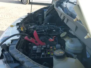 ✅ 2016 Ford Transit • VIN: 1FTYR1YG9GKA21640 • Lot: 43195318. Wystawiony na IAAI z przebiegiem 316 805 mil. Bezpłatny archiwum sprzedaży aukcyjnych z USA i szczegółowy raport historii pojazdu na DreamBid. Zdjęcie 20.