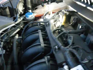 ✅ 2015 Ford Transit Connect XLT • VIN: NM0GS9F75F1194607 • Lot: 40909257. Wystawiony na IAAI z przebiegiem 181 447 mil. Bezpłatny archiwum sprzedaży aukcyjnych z USA i szczegółowy raport historii pojazdu na DreamBid. Zdjęcie 19.