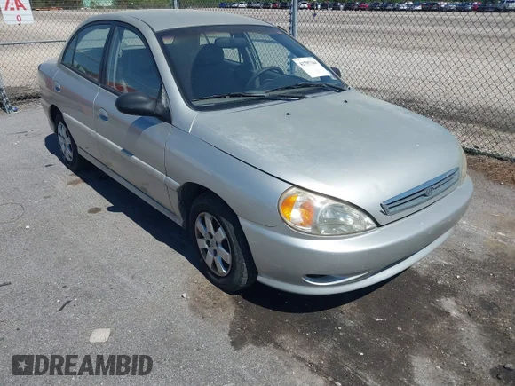 ✅ 2001 Kia Rio • VIN: KNADC123616516431 • Lot: 42797344. Wystawiony na IAAI z przebiegiem 128 355 mil. Bezpłatny archiwum sprzedaży aukcyjnych z USA i szczegółowy raport historii pojazdu na DreamBid. Zdjęcie 1.