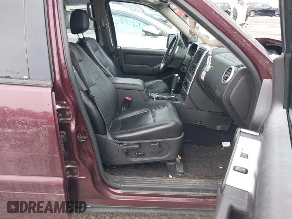✅ 2007 Mercury Mountaineer Premier • VIN: 4M2EU488X7UJ18324 • Lot: 43891258. Wystawiony na IAAI z przebiegiem 139 415 mil. Bezpłatny archiwum sprzedaży aukcyjnych z USA i szczegółowy raport historii pojazdu na DreamBid. Zdjęcie 5.
