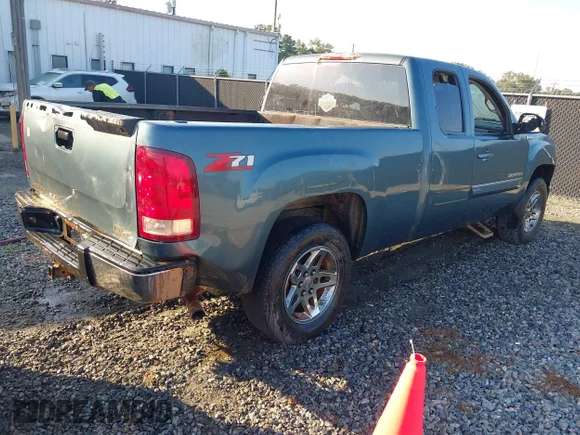 ✅ 2009 GMC Sierra 1500 SLE • VIN: 1GTEC29J79Z251031 • Lot: 43008252. Wystawiony na IAAI z przebiegiem Nie podano. Bezpłatny archiwum sprzedaży aukcyjnych z USA i szczegółowy raport historii pojazdu na DreamBid. Zdjęcie 4.