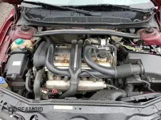 ✅ 2000 Volvo S80 • VIN: YV1TS90D3Y1131597 • Lot: 86214874. Wystawiony na Copart z przebiegiem 142 813 mil. Bezpłatny archiwum sprzedaży aukcyjnych z USA i szczegółowy raport historii pojazdu na DreamBid. Zdjęcie 13.