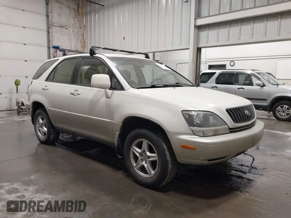 ✅ 2000 Lexus RX 300 • VIN: JT6HF10U3Y0097692 • Lot: 40298079. Wystawiony na IAAI z przebiegiem 136 658 mil. Bezpłatny archiwum sprzedaży aukcyjnych z USA i szczegółowy raport historii pojazdu na DreamBid. Zdjęcie 1.