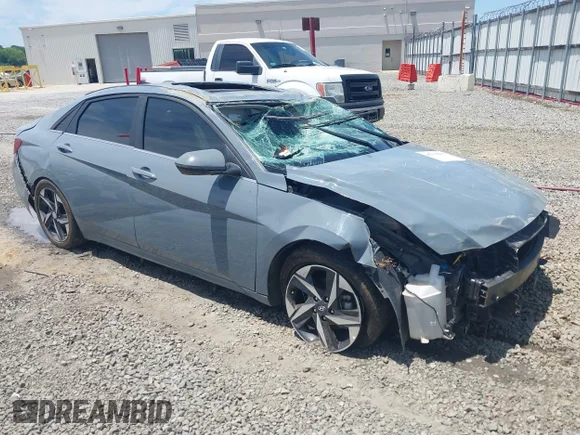 ✅ 2023 Hyundai Elantra Limited • VIN: KMHLN4AJ3PU047728 • Lot: 45112001. Wystawiony na IAAI z przebiegiem Nie podano. Bezpłatny archiwum sprzedaży aukcyjnych z USA i szczegółowy raport historii pojazdu na DreamBid. Zdjęcie 1.
