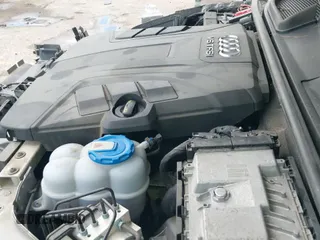 ✅ 2017 Audi Q7 Prestige • VIN: WA1VABF70HD029614 • Lot: 42733751. Wystawiony na IAAI z przebiegiem 165 102 mil. Bezpłatny archiwum sprzedaży aukcyjnych z USA i szczegółowy raport historii pojazdu na DreamBid. Zdjęcie 19.