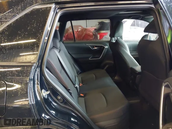 ✅ 2024 Toyota RAV4 SE • VIN: JTMAB3FV9RD201484 • Lot: 43812136. Wystawiony na IAAI z przebiegiem 16 640 mil. Bezpłatny archiwum sprzedaży aukcyjnych z USA i szczegółowy raport historii pojazdu na DreamBid. Zdjęcie 8.