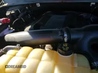 ✅ 2019 Ford Expedition Limited • VIN: 1FMJU2AT1KEA23219 • Lot: 86549025. Wystawiony na Copart z przebiegiem 62 832 mil. Bezpłatny archiwum sprzedaży aukcyjnych z USA i szczegółowy raport historii pojazdu na DreamBid. Zdjęcie 16.