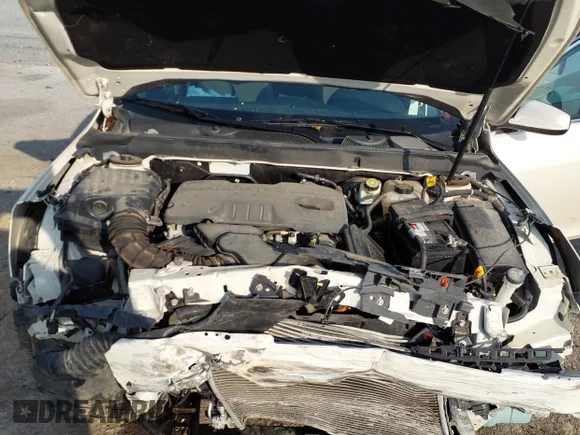 ✅ 2013 Chevrolet Malibu Eco • VIN: 1G11D5RR3DF122113 • Lot: 44006886. Wystawiony na IAAI z przebiegiem 59 188 mil. Bezpłatny archiwum sprzedaży aukcyjnych z USA i szczegółowy raport historii pojazdu na DreamBid. Zdjęcie 10.