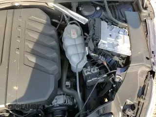 ✅ 2024 Audi A4 S line Premium • VIN: WAUDAAF40RN002715 • Lot: 81752655. Wystawiony na Copart z przebiegiem 11 139 mil. Bezpłatny archiwum sprzedaży aukcyjnych z USA i szczegółowy raport historii pojazdu na DreamBid. Zdjęcie 16.