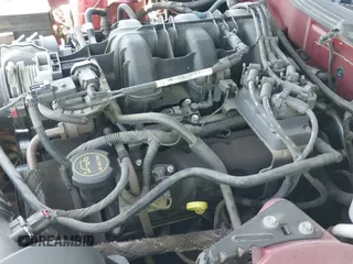 ✅ 2005 Ford Mustang Deluxe • VIN: 1ZVFT84N455197638 • Лот: 42685049. Опубликован ранее на IAAI с пробегом 177 405 миль. Бесплатный доступ к архиву аукционных продаж из США и подробный отчёт об истории автомобиля на DreamBid. Изображение 19.