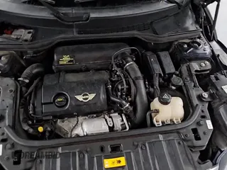 ✅ 2013 MINI Countryman S • VIN: WMWZC3C51DWP24223 • Lot: 80929315. Wystawiony na Copart z przebiegiem 99 078 mil. Bezpłatny archiwum sprzedaży aukcyjnych z USA i szczegółowy raport historii pojazdu na DreamBid. Zdjęcie 13.