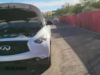 ✅ 2017 Infiniti QX70 • VIN: JN8CS1MW2HM411677 • Lot: 96024085. Listed on Copart with 86,468 mi. Free auction sales archive from the USA and detailed vehicle history report at DreamBid. Image 11.