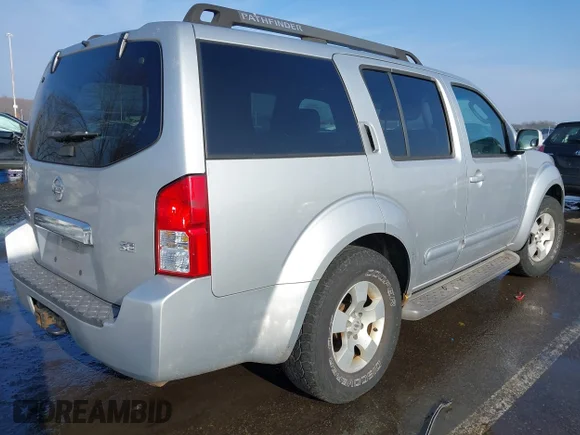 ✅ 2006 Nissan Pathfinder SE • VIN: 5N1AR18W36C651196 • Lot: 44393854. Wystawiony na IAAI z przebiegiem 188 983 mil. Bezpłatny archiwum sprzedaży aukcyjnych z USA i szczegółowy raport historii pojazdu na DreamBid. Zdjęcie 4.