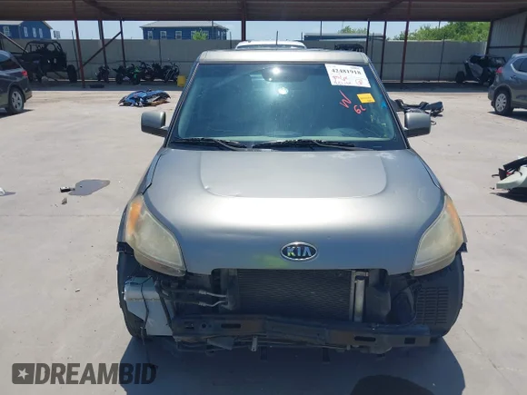 ✅ 2011 Kia Soul + • VIN: KNDJT2A21B7213234 • Lot: 42481918. Wystawiony na IAAI z przebiegiem 251 846 mil. Bezpłatny archiwum sprzedaży aukcyjnych z USA i szczegółowy raport historii pojazdu na DreamBid. Zdjęcie 6.