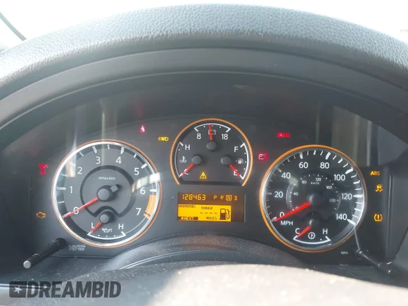 ✅ 2013 Nissan Armada SL • VIN: 5N1AA0NC6DN614124 • Lot: 44788591. Wystawiony na IAAI z przebiegiem 128 463 mil. Bezpłatny archiwum sprzedaży aukcyjnych z USA i szczegółowy raport historii pojazdu na DreamBid. Zdjęcie 7.
