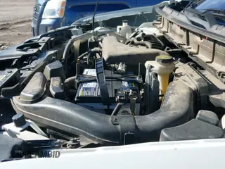 ✅ 2020 Nissan Rogue S • VIN: KNMAT2MV0LP528453 • Lot: 43804175. Wystawiony na IAAI z przebiegiem 122 691 mil. Bezpłatny archiwum sprzedaży aukcyjnych z USA i szczegółowy raport historii pojazdu na DreamBid. Zdjęcie 20.