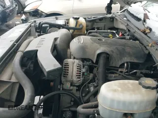 ✅ 2005 GMC Yukon XL SLT • VIN: 1GKFK16Z05J123867 • Lot: 41808022. Wystawiony na IAAI z przebiegiem 262 951 mil. Bezpłatny archiwum sprzedaży aukcyjnych z USA i szczegółowy raport historii pojazdu na DreamBid. Zdjęcie 13.