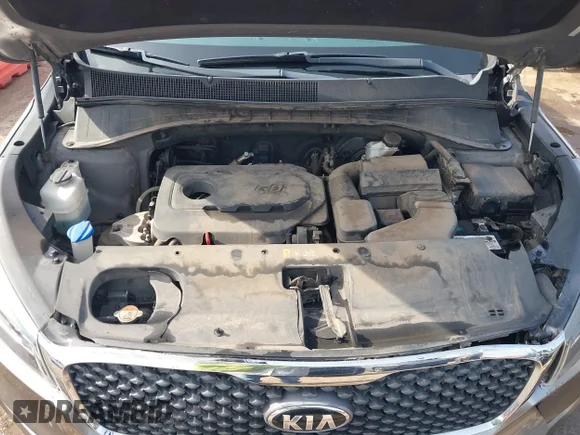 ✅ 2018 Kia Sorento LX • VIN: 5XYPG4A34JG405302 • Лот: 44384708. Опубліковано раніше на IAAI з пробігом 121 505 миль. Безкоштовний доступ до архіву аукціонних продажів зі США та докладний звіт про історію автомобіля на DreamBid. Зображення 10.