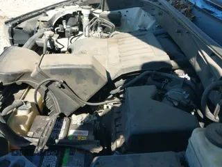 ✅ 2016 Toyota Highlander XLE • VIN: 5TDKKRFH8GS157836 • Лот: 43655479. Опубликован ранее на IAAI с пробегом 148 381 миль. Бесплатный доступ к архиву аукционных продаж из США и подробный отчёт об истории автомобиля на DreamBid. Изображение 19.