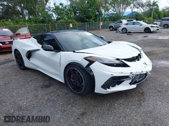 ✅ 2025 Chevrolet Corvette 2LT • VIN: 1G1YB3D41S5108783 • Lot: 43322708. Wystawiony na IAAI z przebiegiem 5 961 mil. Bezpłatny archiwum sprzedaży aukcyjnych z USA i szczegółowy raport historii pojazdu na DreamBid. Zdjęcie 1.