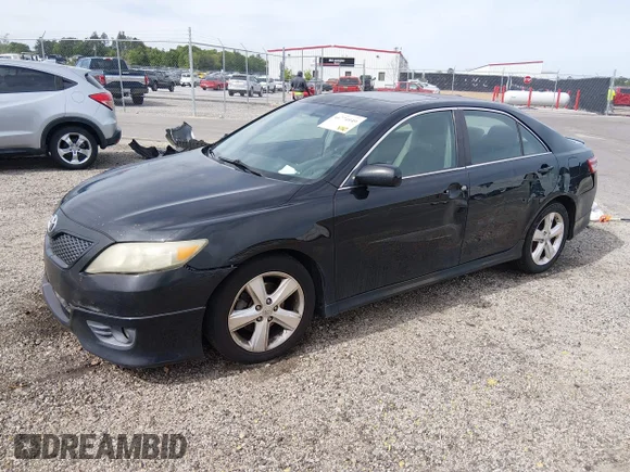 ✅ 2011 Toyota Camry SE • VIN: 4T1BF3EK9BU180833 • Лот: 44774949. Опубликован ранее на IAAI с пробегом 152 443 миль. Бесплатный доступ к архиву аукционных продаж из США и подробный отчёт об истории автомобиля на DreamBid. Изображение 2.