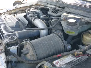 ✅ 2003 Ford F-350 XL • VIN: 1FTSW31P53EC29527 • Lot: 42983179. Wystawiony na IAAI z przebiegiem 165 116 mil. Bezpłatny archiwum sprzedaży aukcyjnych z USA i szczegółowy raport historii pojazdu na DreamBid. Zdjęcie 19.