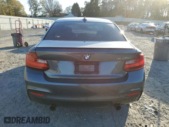✅ 2016 BMW 2 Series M235i • VIN: WBA1J7C58GV360595 • Лот: 83293034. Опубліковано раніше на Copart з пробігом Не вказано. Безкоштовний доступ до архіву аукціонних продажів зі США та докладний звіт про історію автомобіля на DreamBid. Зображення 6.
