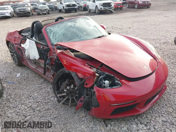 ✅ 2019 Porsche 718 Boxster • VIN: WP0CA2A82KS210388 • Lot: 43804720. Wystawiony na IAAI z przebiegiem 89 011 mil. Bezpłatny archiwum sprzedaży aukcyjnych z USA i szczegółowy raport historii pojazdu na DreamBid. Zdjęcie 1.