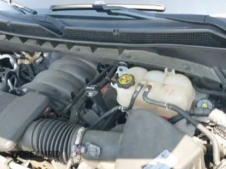 ✅ 2021 GMC Yukon SLT • VIN: 1GKS2BKD6MR215984 • Лот: 42420429. Опубликован ранее на IAAI с пробегом 40 117 миль. Бесплатный доступ к архиву аукционных продаж из США и подробный отчёт об истории автомобиля на DreamBid. Изображение 20.