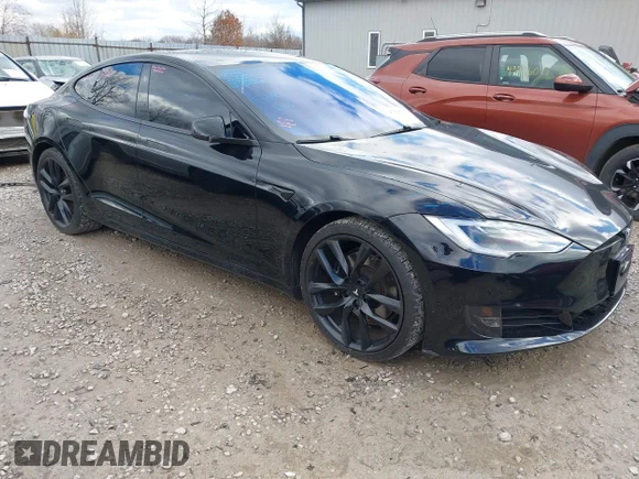 ✅ 2019 Tesla Model S 100D • VIN: 5YJSA1E42KF335532 • Лот: 43754478. Опубліковано раніше на IAAI з пробігом 38 331 миль. Безкоштовний доступ до архіву аукціонних продажів зі США та докладний звіт про історію автомобіля на DreamBid. Зображення 1.