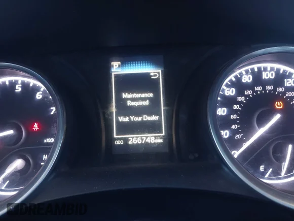 ✅ 2018 Toyota Camry LE • VIN: 4T1B11HK8JU518722 • Лот: 44528907. Опубліковано раніше на IAAI з пробігом 266 748 миль. Безкоштовний доступ до архіву аукціонних продажів зі США та докладний звіт про історію автомобіля на DreamBid. Зображення 7.