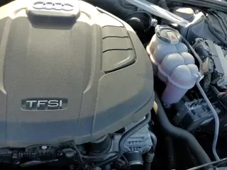 ✅ 2019 Audi A4 Premium • VIN: WAUDNAF44KA118520 • Лот: 61542795. Опубликован ранее на Copart с пробегом 47 946 миль. Бесплатный доступ к архиву аукционных продаж из США и подробный отчёт об истории автомобиля на DreamBid. Изображение 13.