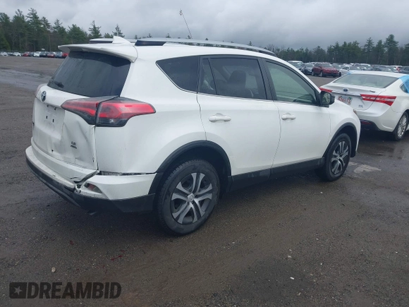 ✅ 2017 Toyota RAV4 LE • VIN: JTMBFREV3HD218261 • Лот: 44806739. Опубліковано раніше на IAAI з пробігом 154 066 миль. Безкоштовний доступ до архіву аукціонних продажів зі США та докладний звіт про історію автомобіля на DreamBid. Зображення 4.