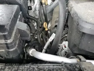 ✅ 2021 GMC Yukon XL SLT • VIN: 1GKS2GKD0MR261758 • Lot: 56057725. Listed on Copart with 96,992 mi. Free auction sales archive from the USA and detailed vehicle history report at DreamBid. Image 16.