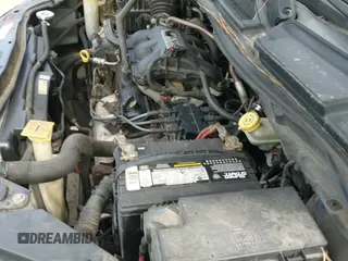 ✅ 2010 Volkswagen Routan SE • VIN: 2V4RW3D19AR272599 • Lot: 43080557. Listed on IAAI with 228,929 mi. Free auction sales archive from the USA and detailed vehicle history report at DreamBid. Image 12.