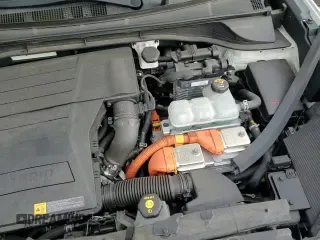 ✅ 2019 Kia Niro LX • VIN: KNDCB3LC0K5284265 • Lot: 86104015. Wystawiony na Copart z przebiegiem 54 253 mil. Bezpłatny archiwum sprzedaży aukcyjnych z USA i szczegółowy raport historii pojazdu na DreamBid. Zdjęcie 16.