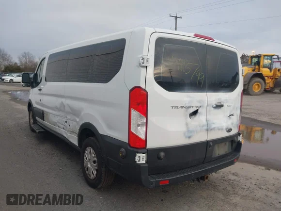 ✅ 2020 Ford Transit Passenger XL • VIN: 1FBAX2Y86LKA23446 • Лот: 44115799. Опубліковано раніше на IAAI з пробігом 33 787 миль. Безкоштовний доступ до архіву аукціонних продажів зі США та докладний звіт про історію автомобіля на DreamBid. Зображення 3.