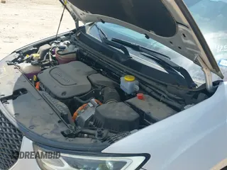 ✅ 2022 Chrysler Pacifica Hybrid Touring L • VIN: 2C4RC1L73NR151294 • Lot: 42510223. Wystawiony na IAAI z przebiegiem 38 746 mil. Bezpłatny archiwum sprzedaży aukcyjnych z USA i szczegółowy raport historii pojazdu na DreamBid. Zdjęcie 19.