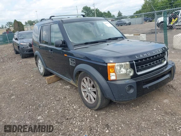 ✅ 2007 Land Rover LR3 SE • VIN: SALAE25467A437530 • Лот: 45479503. Опубліковано раніше на IAAI з пробігом 158 194 миль. Безкоштовний доступ до архіву аукціонних продажів зі США та докладний звіт про історію автомобіля на DreamBid. Зображення 1.