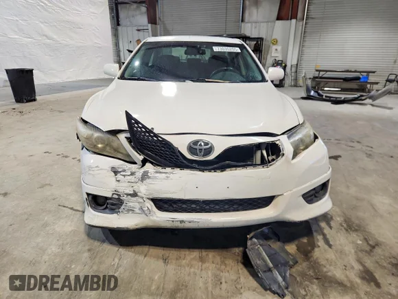 ✅ 2010 Toyota Camry • VIN: 4T1BF3EK9AU514387 • Lot: 73035205. Wystawiony na Copart z przebiegiem Nie podano. Bezpłatny archiwum sprzedaży aukcyjnych z USA i szczegółowy raport historii pojazdu na DreamBid. Zdjęcie 5.