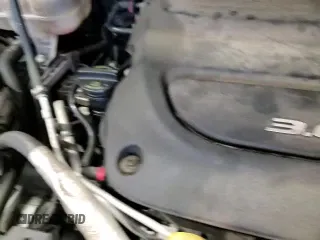 ✅ 2018 Chrysler Pacifica Touring L • VIN: 2C4RC1BG9JR320925 • Lot: 94344985. Listed on Copart with 142,837 mi. Free auction sales archive from the USA and detailed vehicle history report at DreamBid. Image 14.